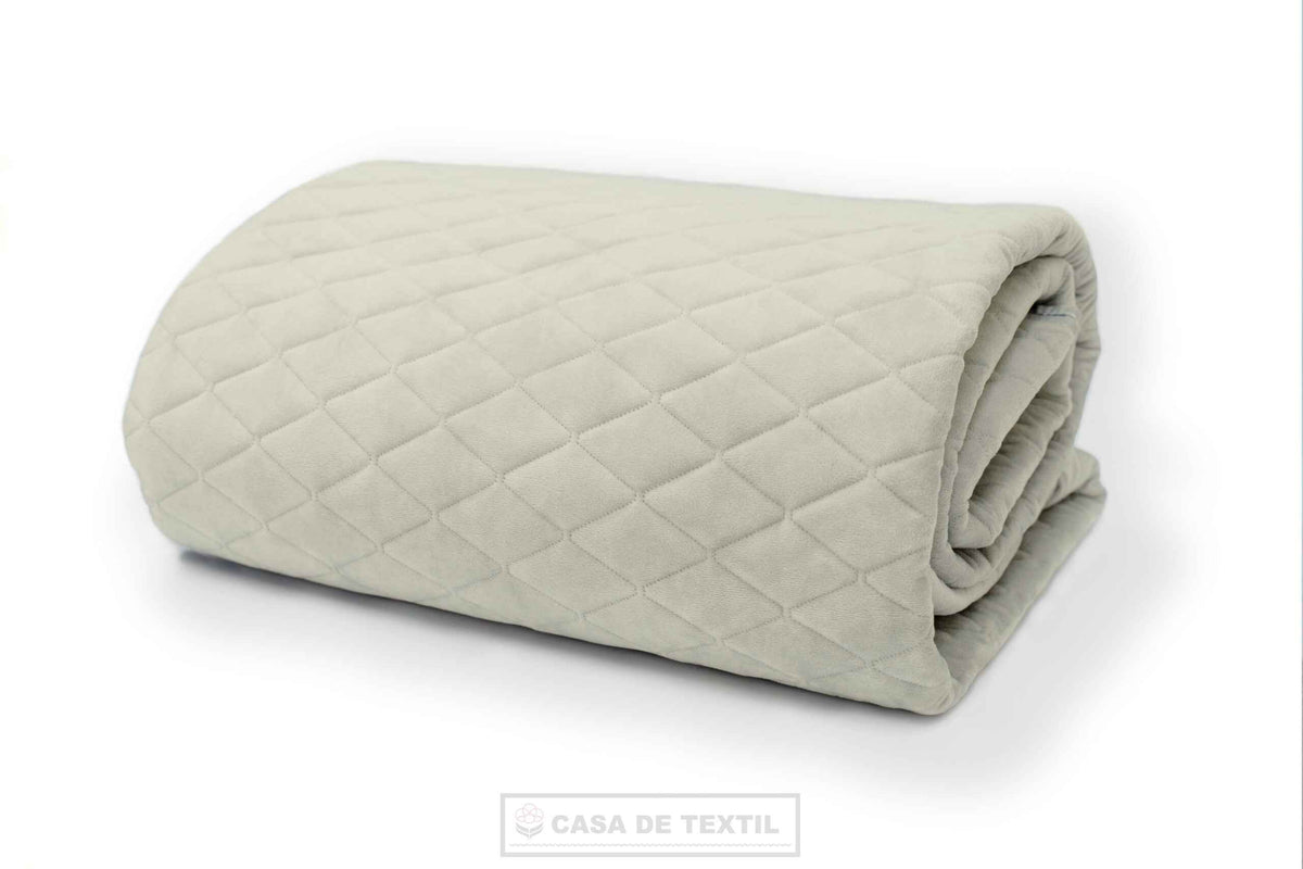 Cuvertură de pat 220x240 cm cu 2 fețe de pernă 50x70 cm - Calitate și confort garantate
