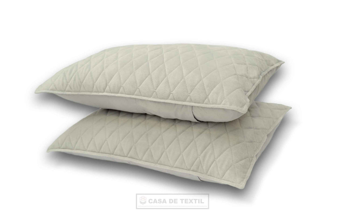 Cuvertură de pat 220x240 cm cu 2 fețe de pernă 50x70 cm - Calitate și confort garantate