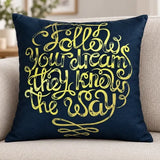 Față de pernă decorativă 45x45 bleumarin cu mesajul auriu „Follow your dreams”
