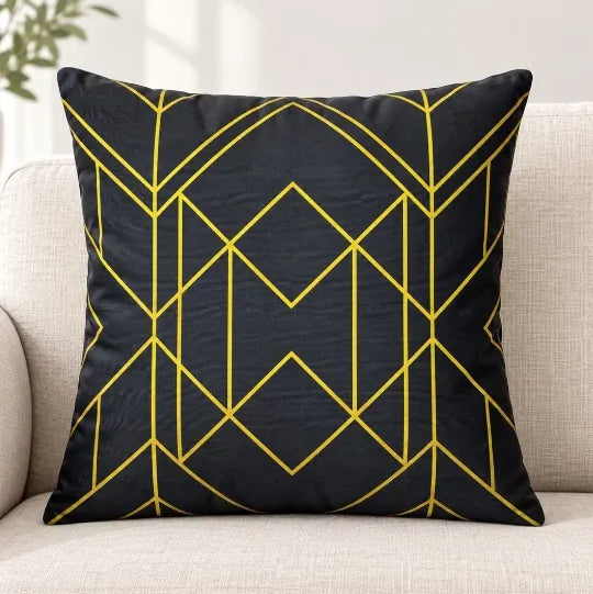 Față de pernă decorativă 45x45 cu model geometric auriu pe fond negru