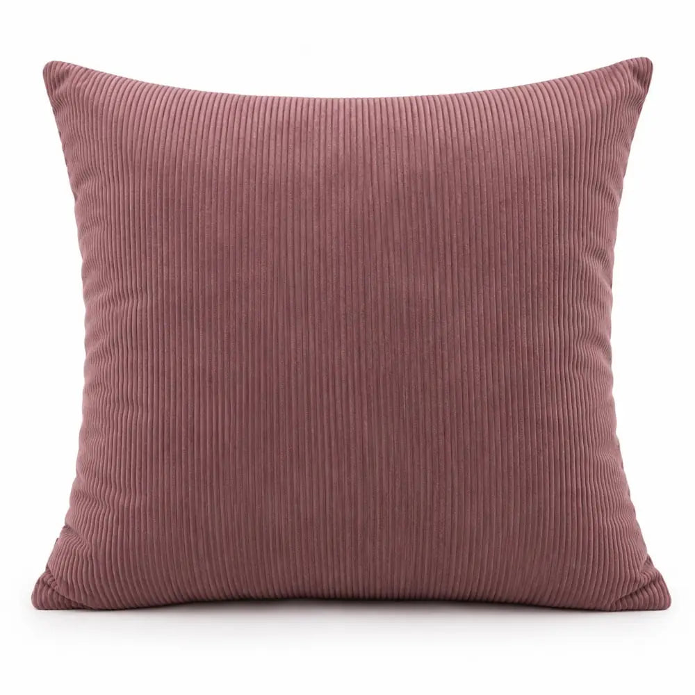 Față de pernă decorativă 45x45 roz pudrat cu aspect reiat pe fundal alb