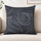 Față de pernă decorativă 45x45 cu valuri albe pe fond negru